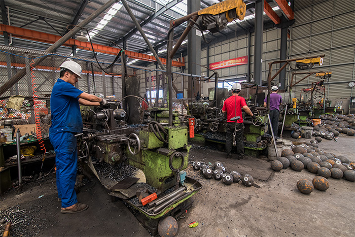 东阳网架配件车间